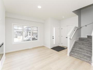 Garneau, Edmonton, Alberta - Parking, Fireplace