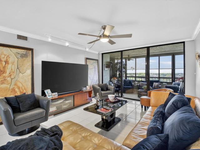 6372 La Costa Dr, Unit 705, Boca Raton, FL 33433 | MLS #R11167