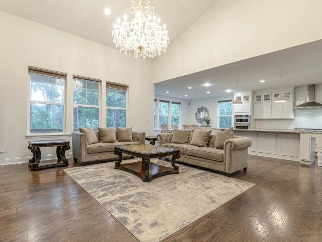 637 insull drive