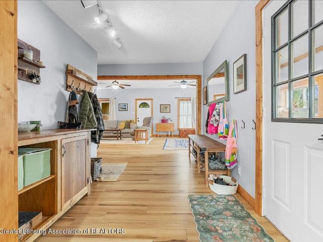 637 Looking Glass Avenue