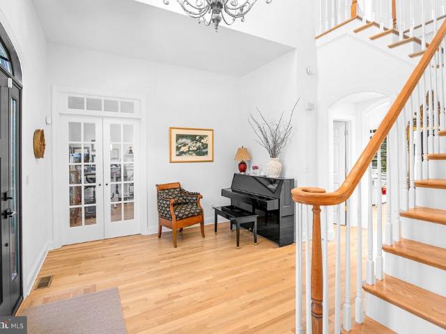 6385 Canterbury Drive