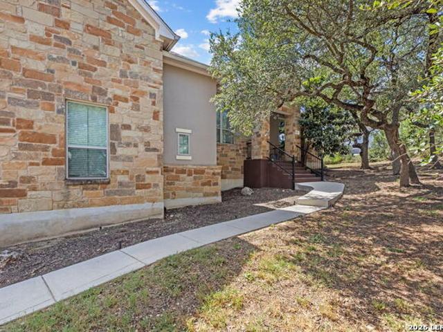 638 Cambridge Dr