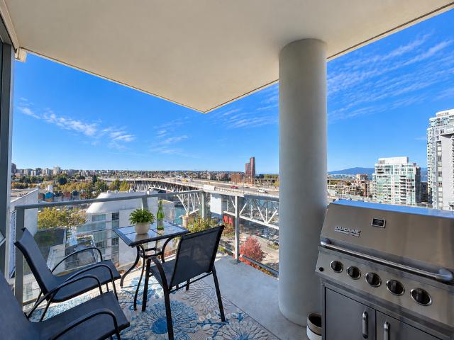 638 Beach Crescent condo — Vancouver, BC 2 Bedroom 2 Bedroom