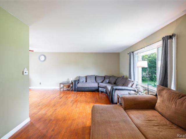 6395 Tanglewood Lane