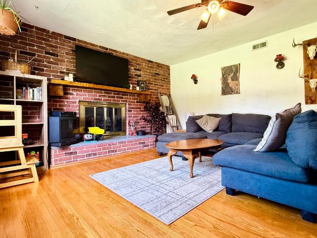 6391 Tuscarawas