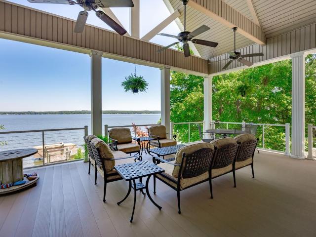 639 Kingfisher Drive
