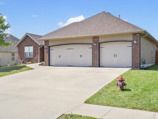 639 N Rockingham Avenue