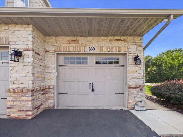 639 Queens Court