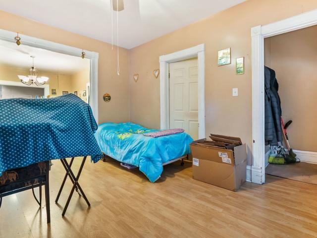 639 W 48th Street
