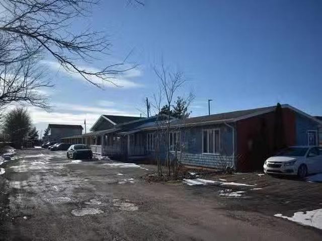 639 University Avenue, Charlottetown, PE, C1E 1E5 commercial.