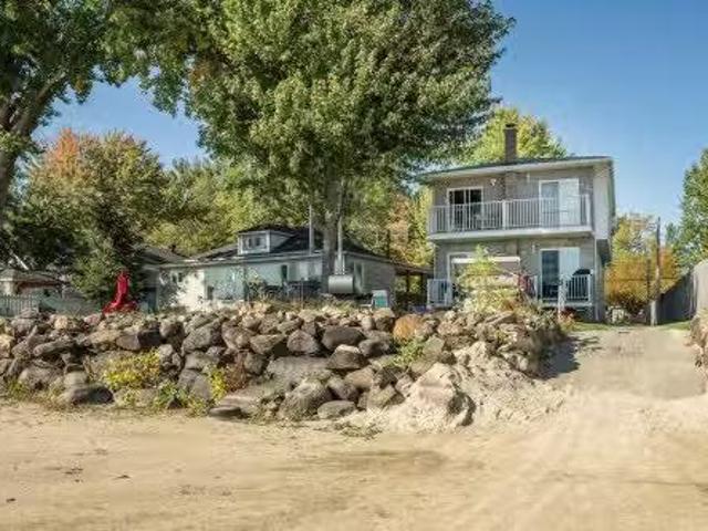 67 67A Av. De Venise O. Venise En Québec, QC, J0J 2K0 inve.