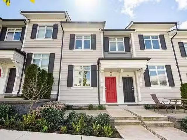67 2070 Oak Meadows Drive, Surrey, BC, V3Z 1J1 townhouse for.