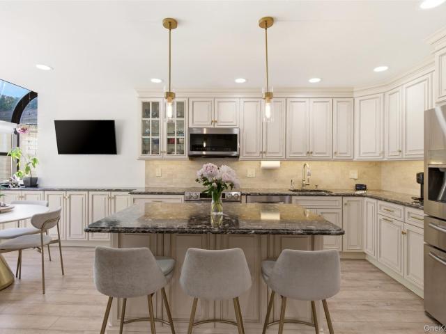 67 Villas Circle