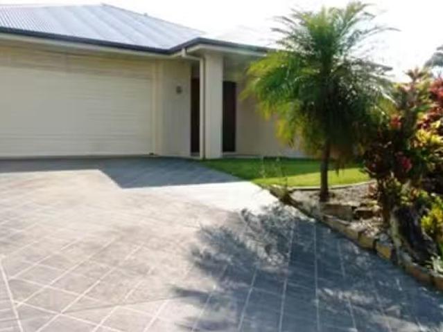67 Bayswater Avenue, Varsity Lakes, QLD 4227
