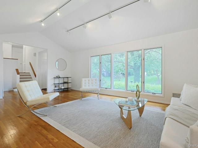 67 Belleau Avenue