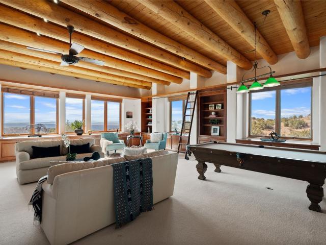 67 Camino Amor, Santa Fe, US, NM