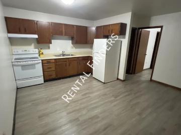 67 Champion Ave, 2 beds, 1 full bath