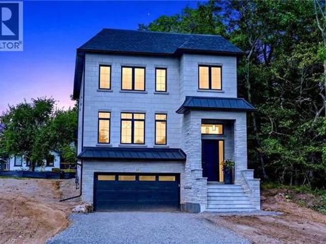 67 Cielo Court, Hamilton, ON, L9B 0J1 house for sale | Listing ID 40855 | Royal LePage