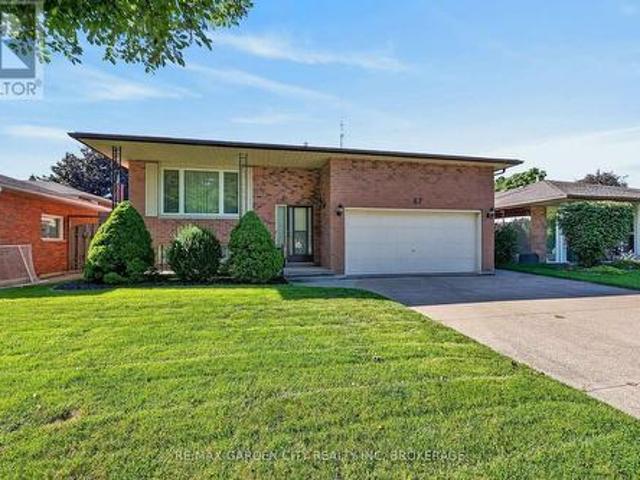 67 College Park Drive, Welland N. Welland, ON, L3C 6Z7 house for sale | Listing ID X13778 | Royal LePage