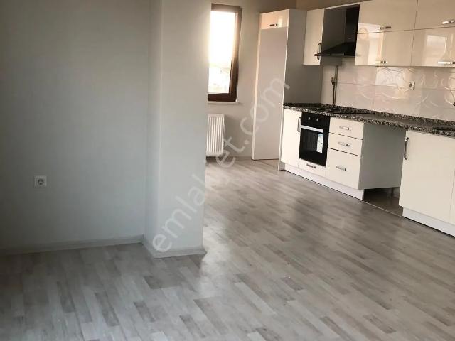 67 şeker Gayrimenkul 2+1 90m2 Satılık Daire