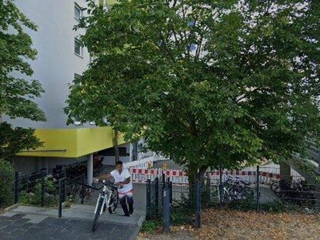 67 m2 apartment for rent in Offenbach