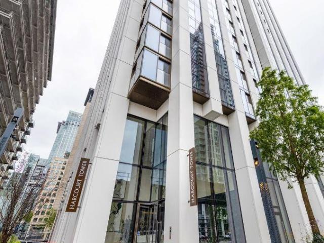 67 Marsh Wall, London, E14 9SW 2 bed apartment to rent £4,000 pcm £923 pw