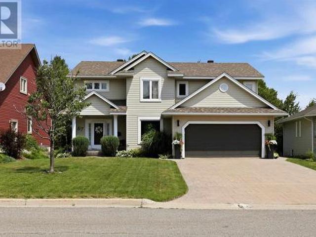 67 Parkview Ct, Sault Ste. Marie, ON, P6B 6K6 house for sale | Listing ID SM262041 | Royal LePage