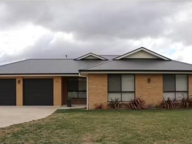 67 Swanbrooke Street, Windradyne House for rent Listed by Mcg.