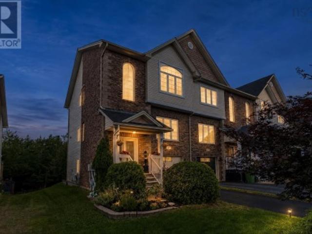 67 Stockton Ridge, Bedford, NS, B4A 0E4 house for sale | Listing ID 202622 | Royal LePage