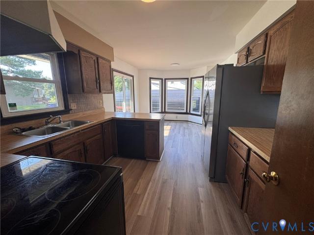 6404 Meterie Court