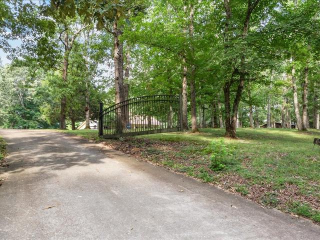 6400 Bakerville Rd