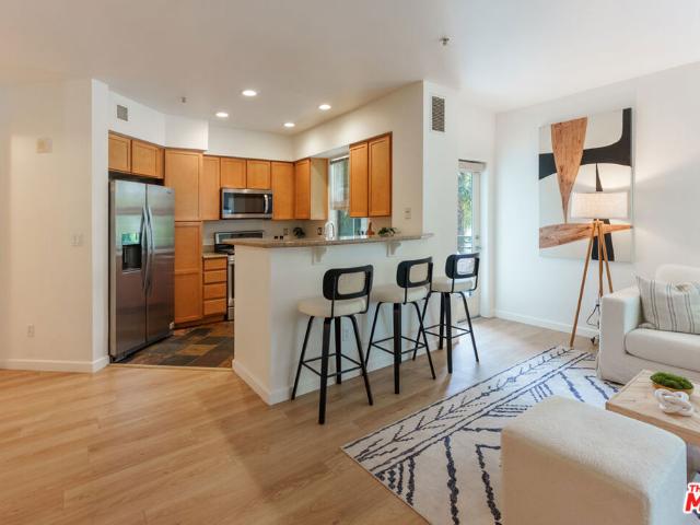 6400 Crescent Parkway 202