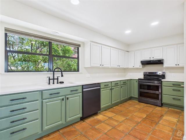 6401 Cascada Dr