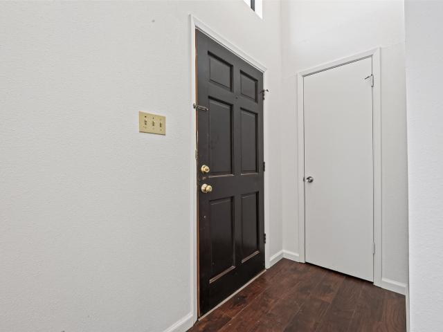 6401 Deihl Road 902