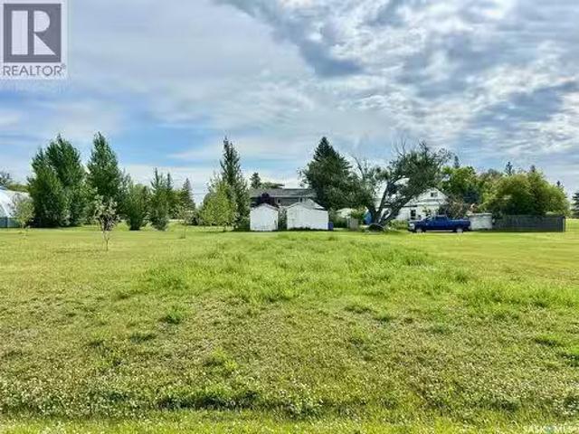 640 1St Avenue W, Zenon Park, SK, S0E 1W0 vacant land for sa.