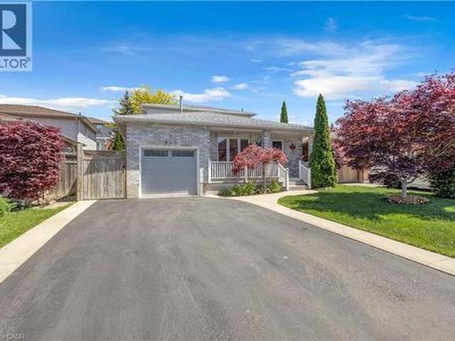 640 Acadia Drive, Hamilton, ON, L8W 3V1 house for sale | Listing ID 40851 | Royal LePage
