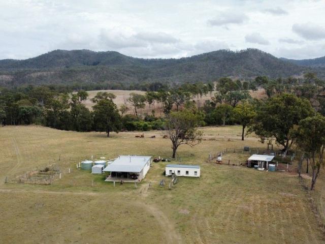 640 acres of pristine cattle grazing land and lifestyle country