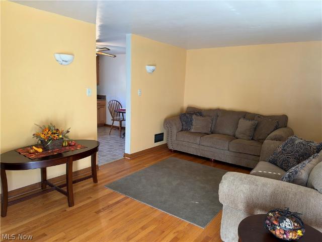 640 Tulip Lane