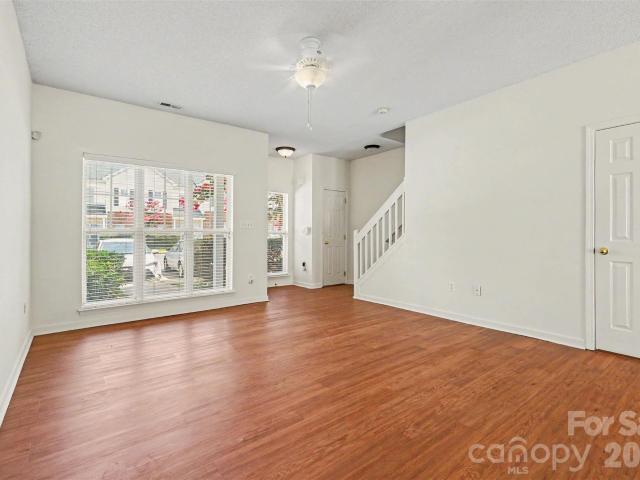 6414 Mallard View Lane