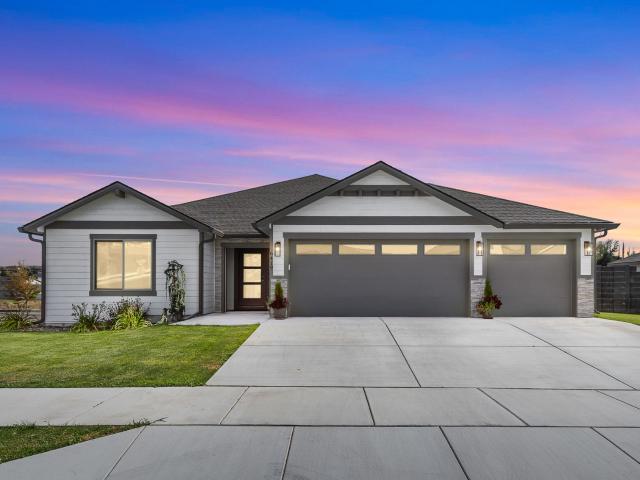 6419 W 32nd, Kennewick, US, WA