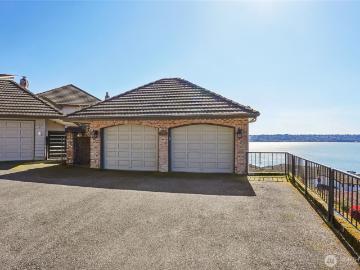 6412 E Side Drive NE # S