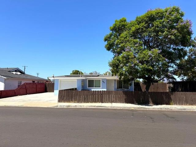 6412 Zena Dr, San Diego, CA 92115