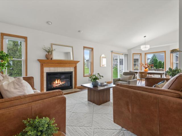 6413 Merganser Dr