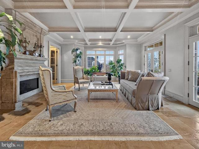 6413 Garnett Drive