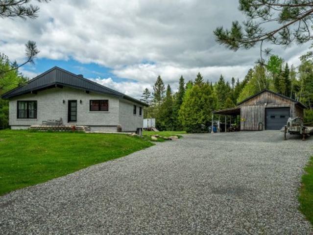 641 Ch. David, Lac Supérieur, QC, J0T 1J0 house for sale | Listing ID 26533 | Royal LePage