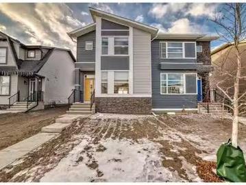 House for sale in Chestermere