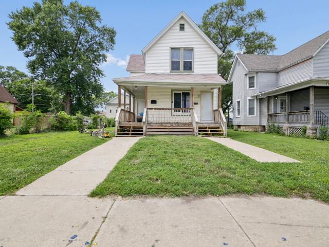 641 N Indiana Avenue