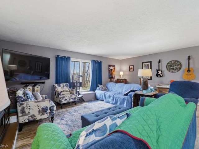6424 Walrath Circle