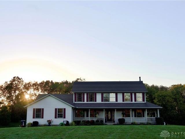 6421 Moorefield Rd, Springfield, OH 45502