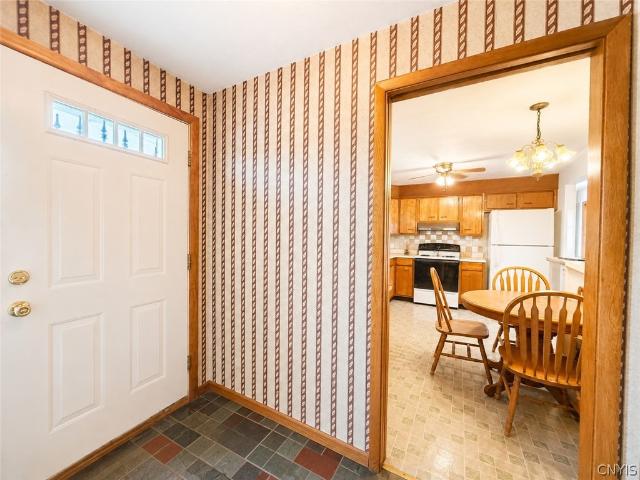 6421 Route 80 W